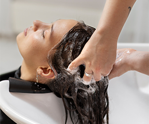 Hair conditioning treatment to enhance texture and manageability for smoothness and softness